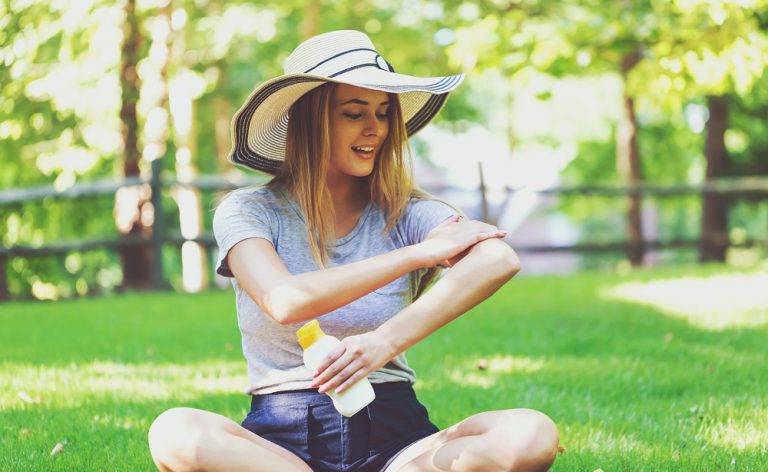 what is the purpose of using sunscreen with broad spectrum protection
