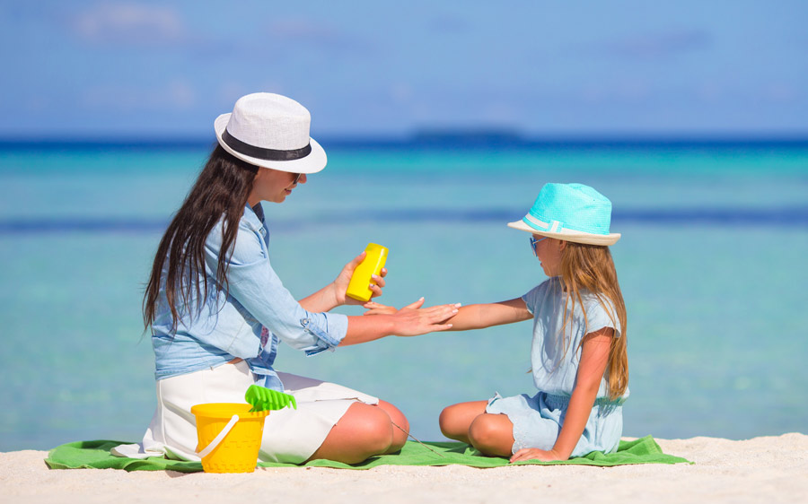 Parents: How Do You Stack Up on Sun Protection? - The Skin Cancer Foundation